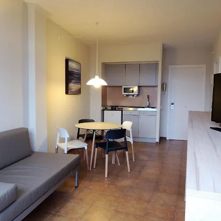 Апартаменты Tossa Park 3*